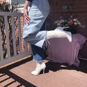 White Lace Up Stilleto Boots Patent Leather